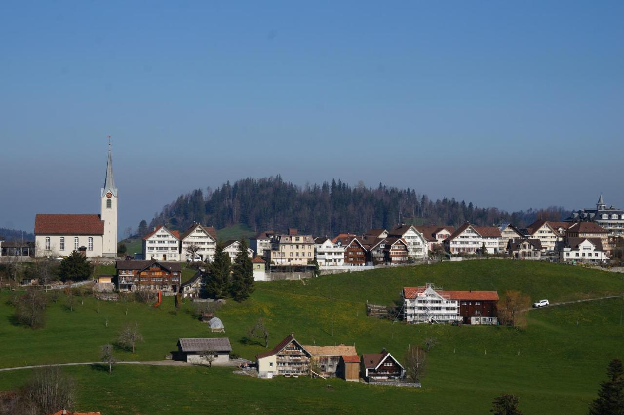 B&B Gaestehaus Roessli Schwellbrunn エクステリア 写真