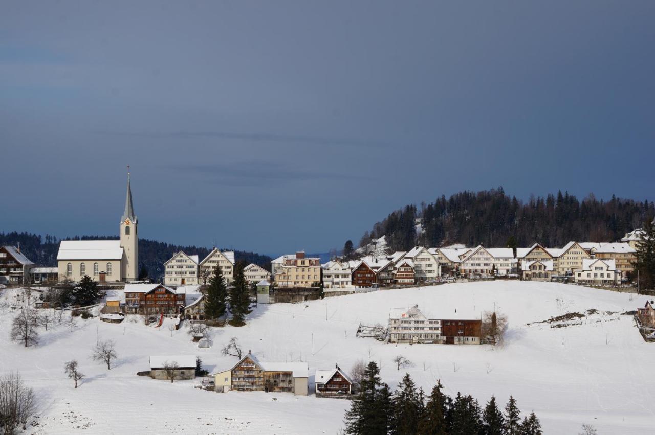 B&B Gaestehaus Roessli Schwellbrunn エクステリア 写真