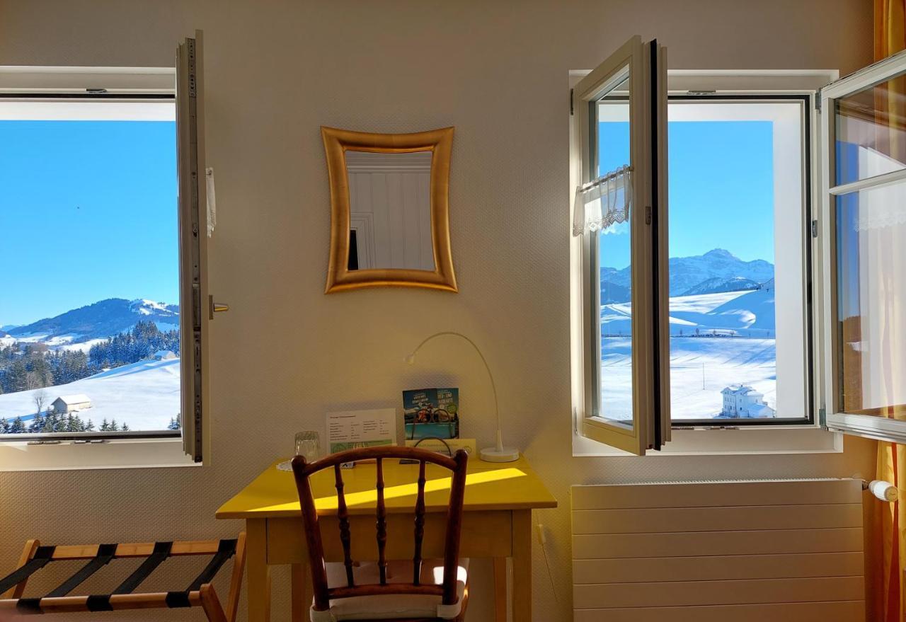 B&B Gaestehaus Roessli Schwellbrunn エクステリア 写真